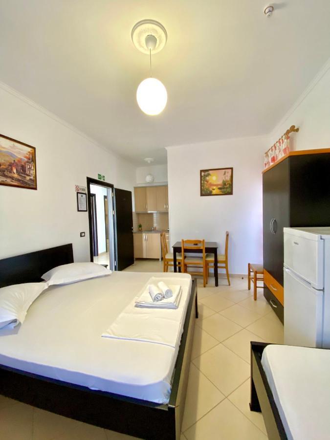 Visi Apartments Ksamil Exterior foto